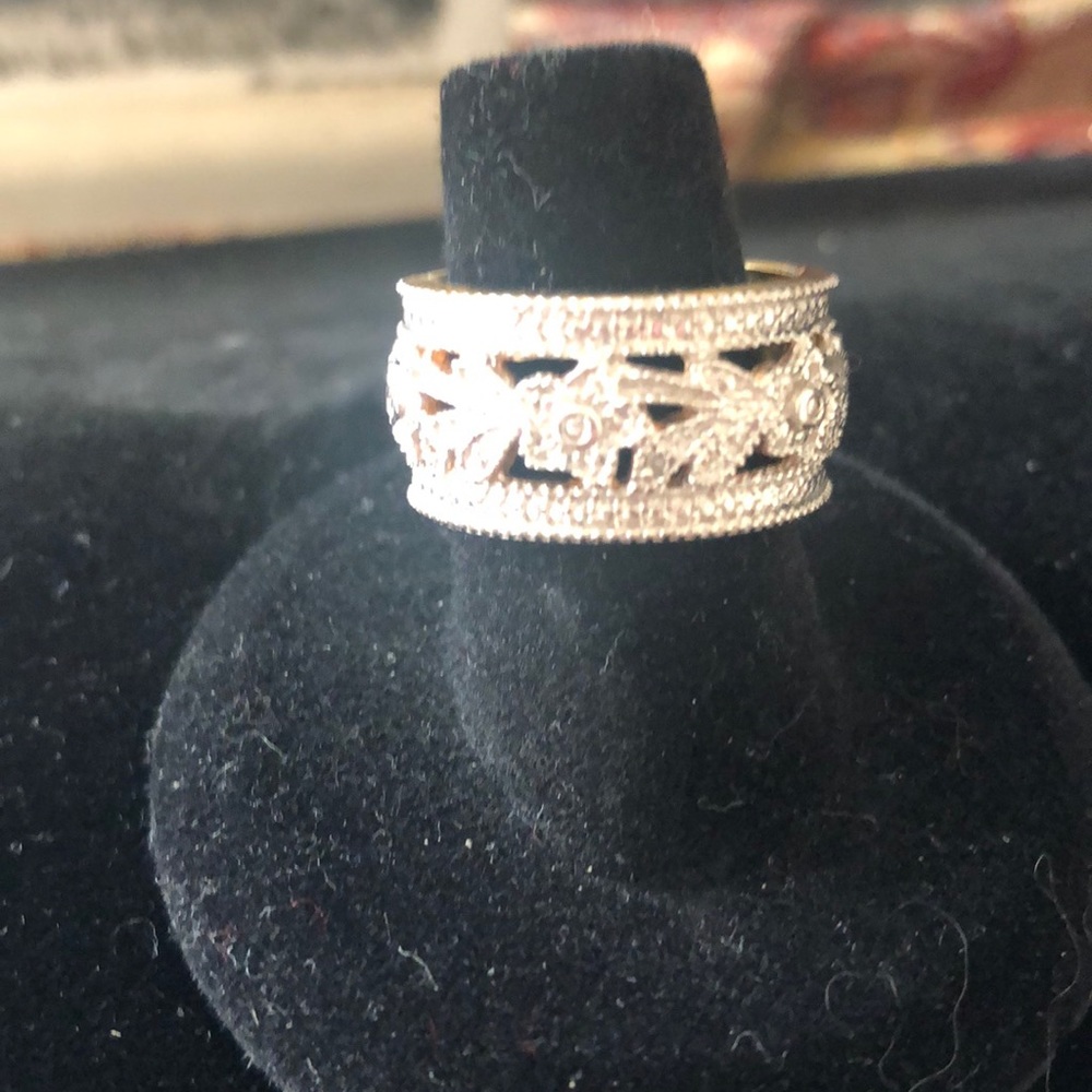 Silver band